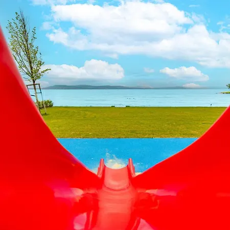 Platan Apartman By Hellobalatonlelle Apartamento *