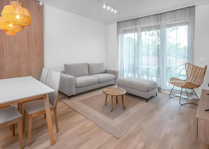Platan Apartman By Hellobalatonlelle *