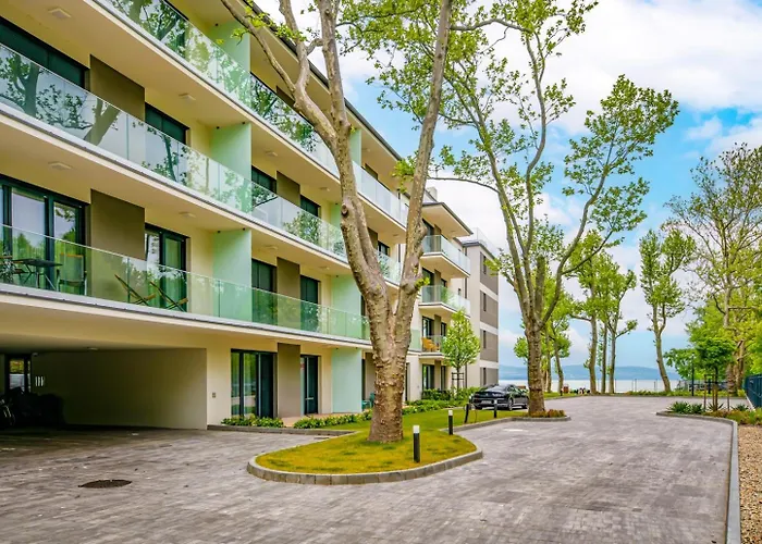 Platan Apartman By Hellobalatonlelle *